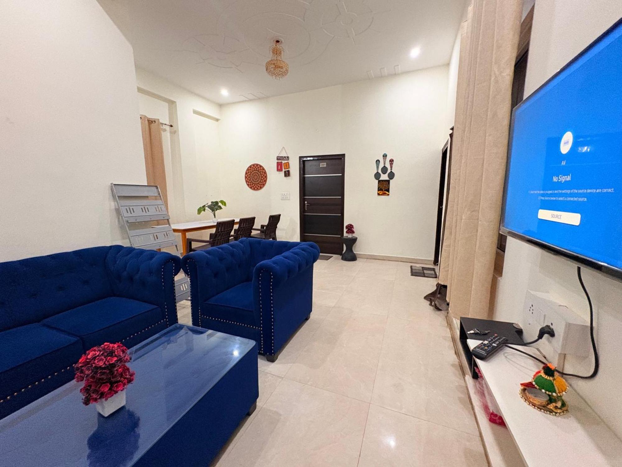 Atulyam Stays Sushant Golf City Lucknow Exterior photo